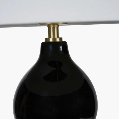 Gatsby-Black-Ceramic-Table-Lamp-With-Brushed-Gold-Metal-Detail_4