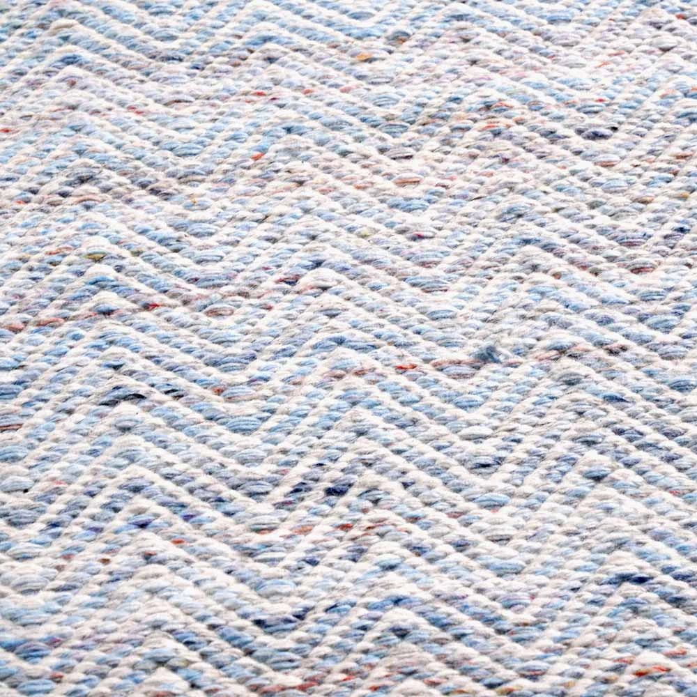 Indoor-Outdoor-Aqua-Blue-and-White-Inca-Design-Rug_4