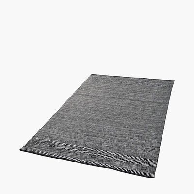 Indoor-Outdoor-Black-and-White-Inca-Design-Rug_5