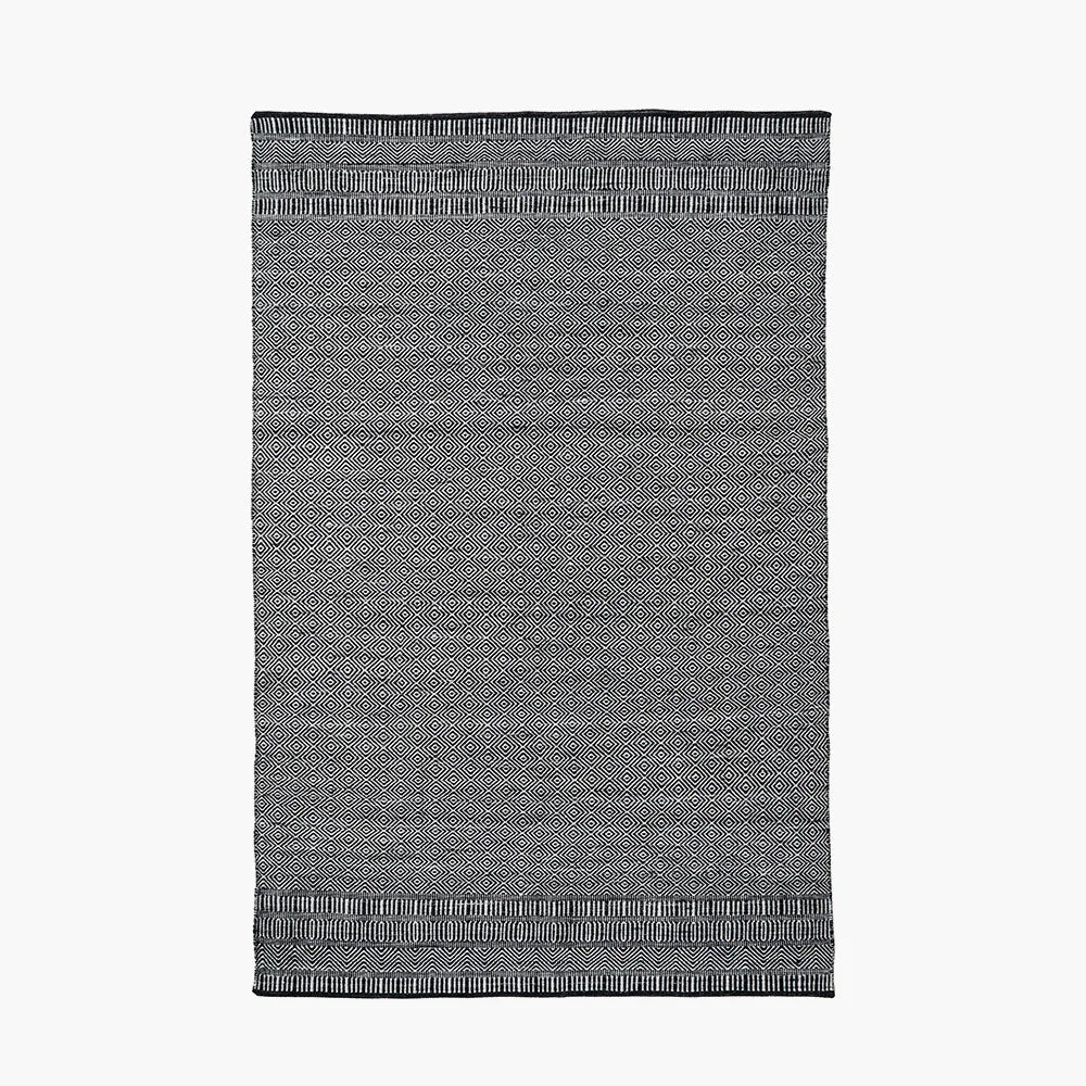 Indoor-Outdoor-Black-and-White-Inca-Design-Rug_6