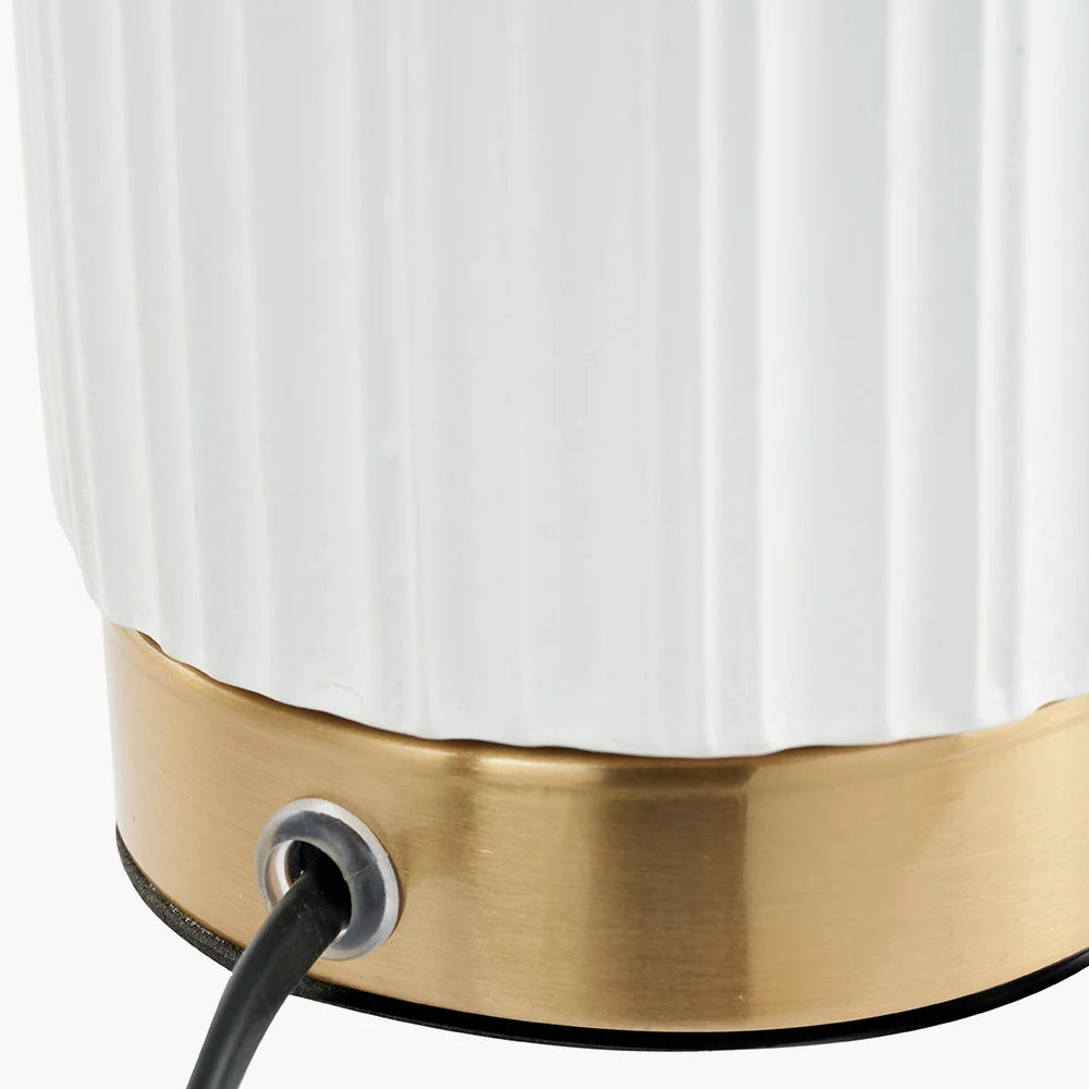 Ionic-White-Textured-Ceramic-and-Gold-Metal-Table-Lamp_4