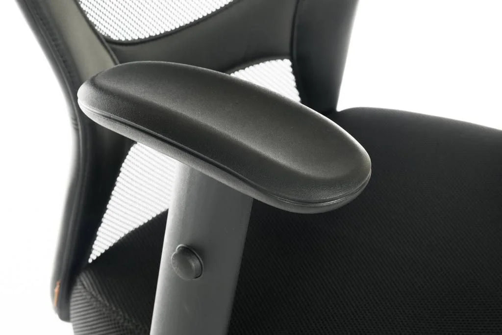 Teknik-Office-Mistral-2-Executive-Mesh-Chair-Black-6